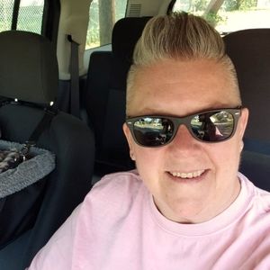 Meet your Posher, Tina